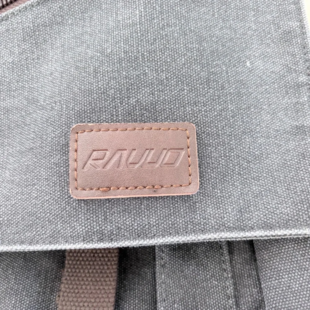 RAUUD canvas messenger